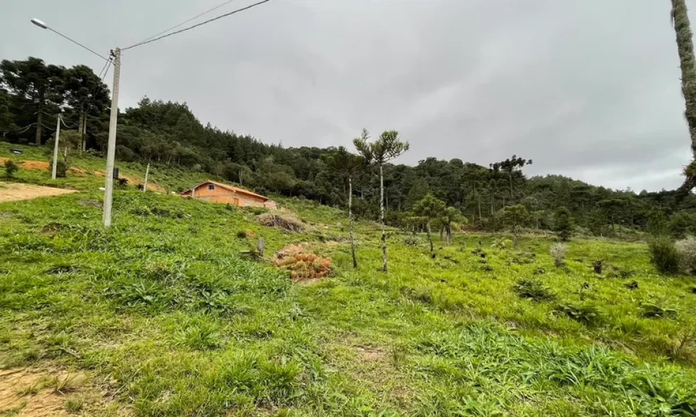 fazenda-s-tio-ch-cara-com-2-quartos-venda-20000m-no-centro-rancho-queimado (15)