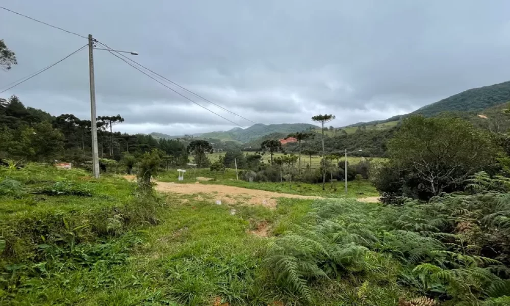 fazenda-s-tio-ch-cara-com-2-quartos-venda-20000m-no-centro-rancho-queimado (17)