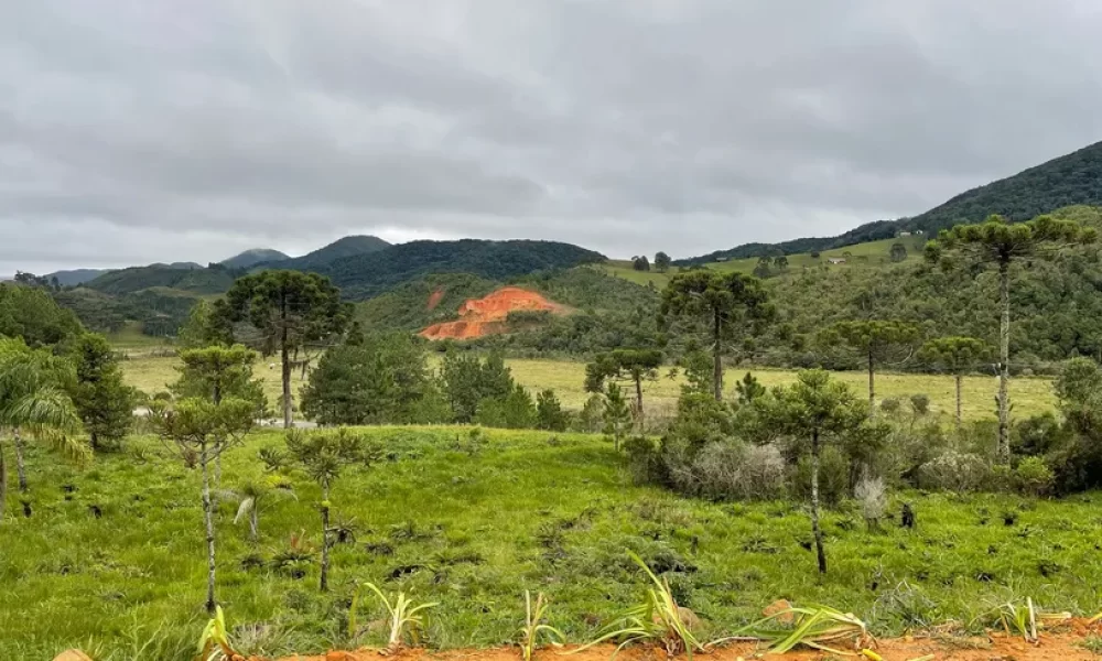 fazenda-s-tio-ch-cara-com-2-quartos-venda-20000m-no-centro-rancho-queimado (18)