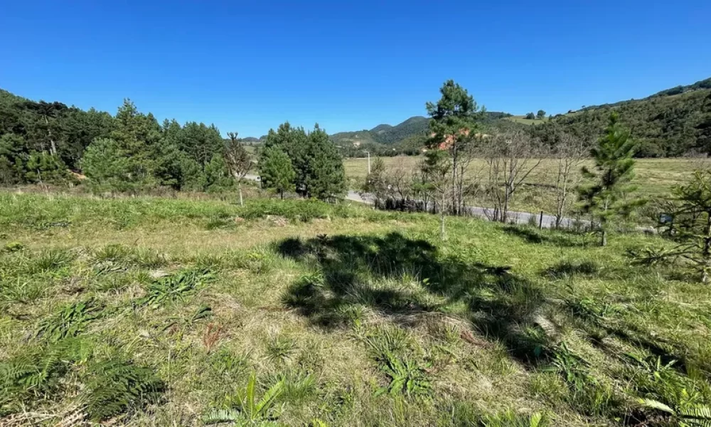 fazenda-s-tio-ch-cara-com-2-quartos-venda-20000m-no-centro-rancho-queimado (9)